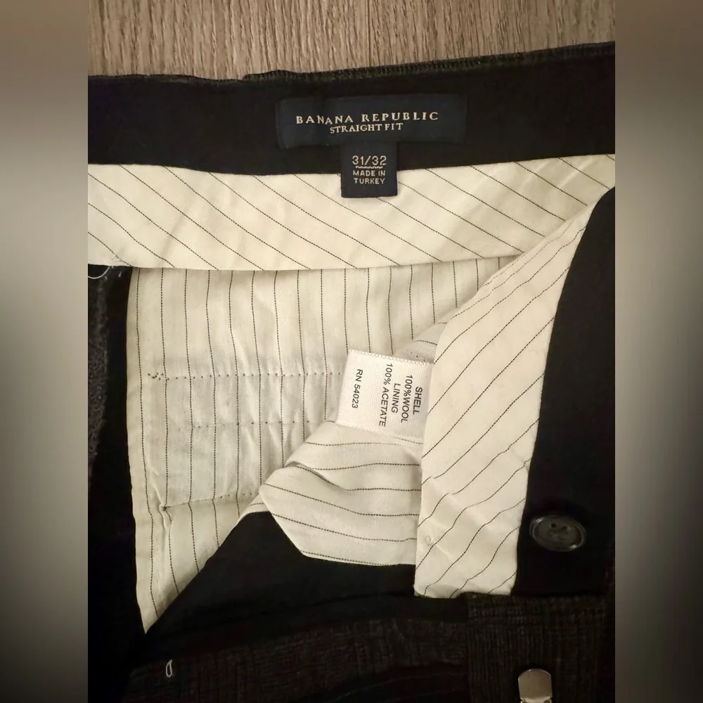 Banana Republic Straight Fit Wool Pants in Charcoal Plaid